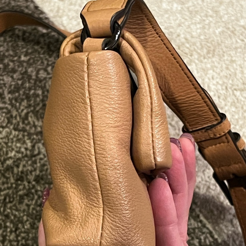 AIMEE Kestenberg Leather"Preston"Mini Crossbody Bag with Patterned Interior - Picture 14 of 15